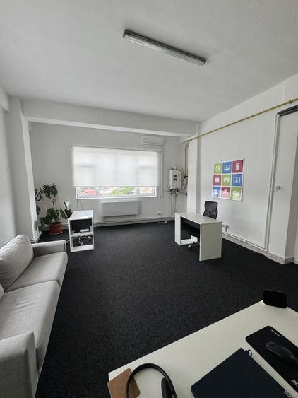 Spațiu comercial, de 30 mp, în Central