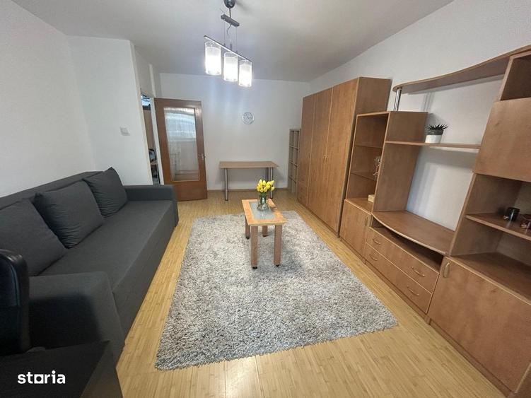 Apartament cu 2 camere decomandat în Lacul Tei