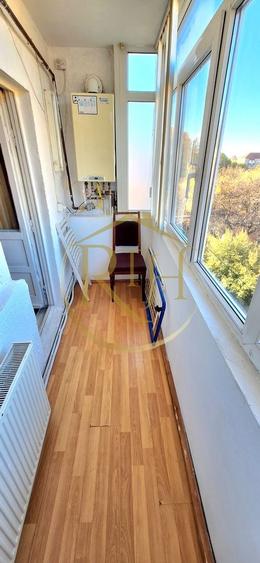 Apartament cu 3 camere decomandat, mobilat în Girocului