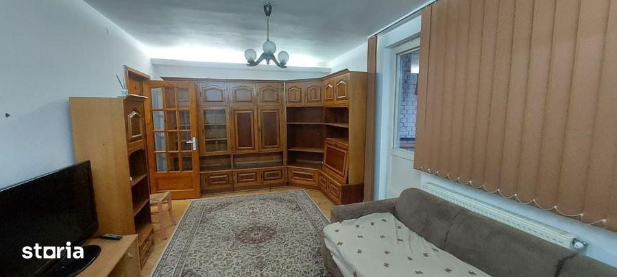Apartament cu 3 camere decomandat în Dâmbu Pietros