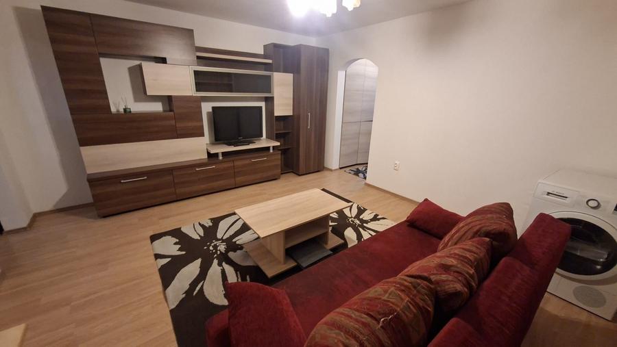Apartament cu 2 camere decomandat în Exterior Vest