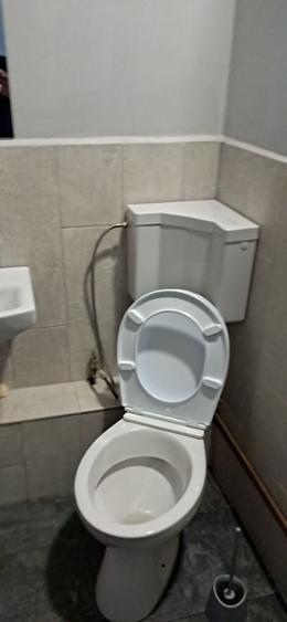 Spațiu comercial, de 40 mp, în Tractorul