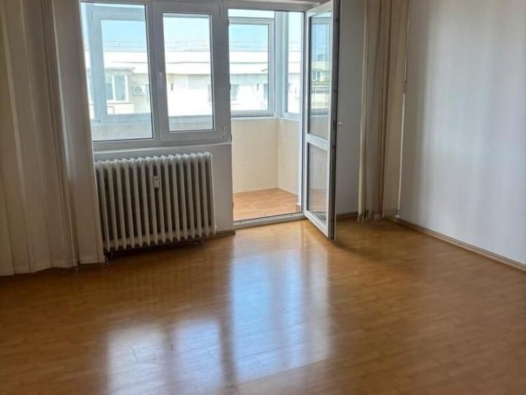 Apartament cu 2 camere decomandat în Aviației