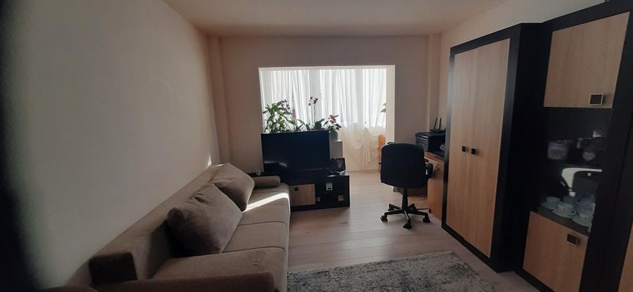 Apartament cu 2 camere decomandat, mobilat în Răcădău