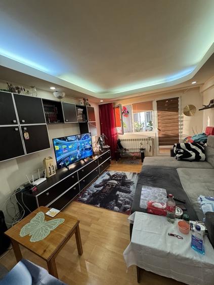 Apartament cu 3 camere decomandat în Poștei - Bucov