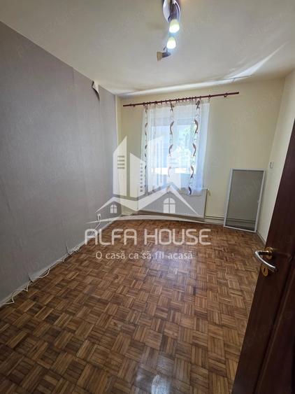 Apartament cu 3 camere decomandat în Moroasa 2