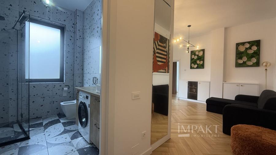 Apartament cu 2 camere semidecomandat, mobilat în Semicentral