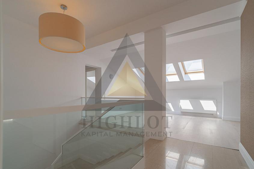 Duplex cu 10 camere cu Piscina în Pipera