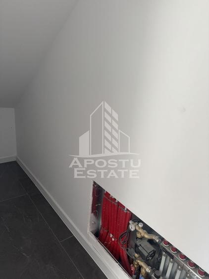 Duplex cu 5 camere cu Canalizare în Ghiroda