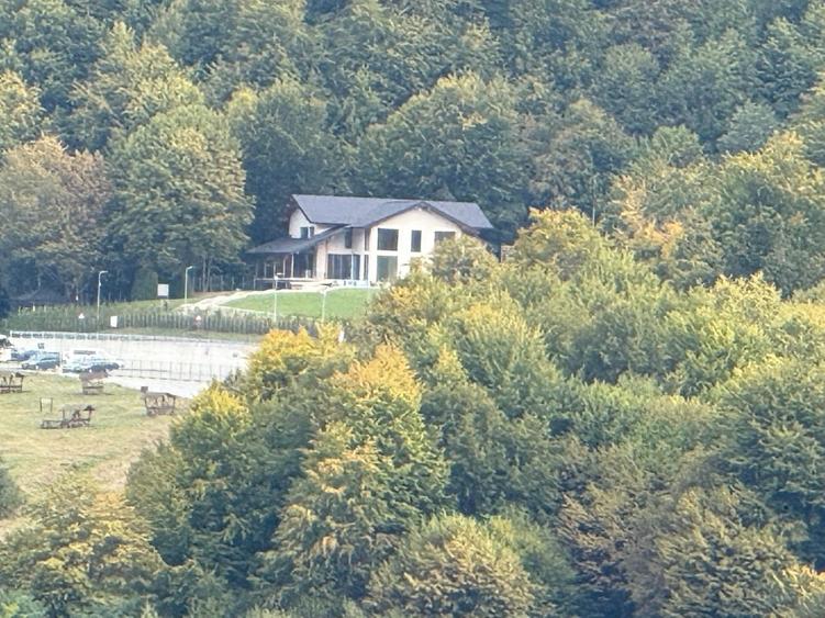 Teren Construcții intravilan de 12500 mp, în Teșila