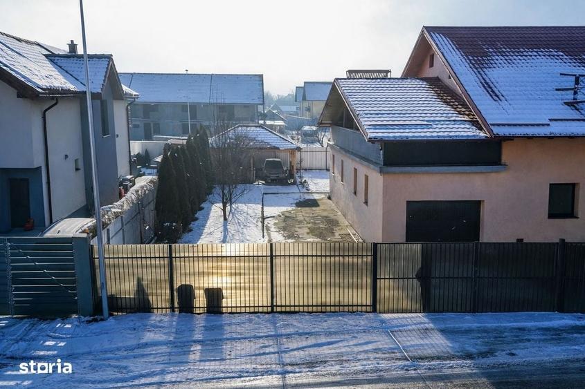 Casă cu 5 camere în Sânpetru