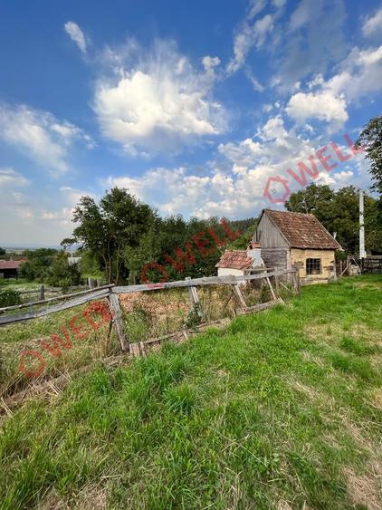Casă individuală cu 2 camere cu Teren 537 Mp în Boroșneu Mare