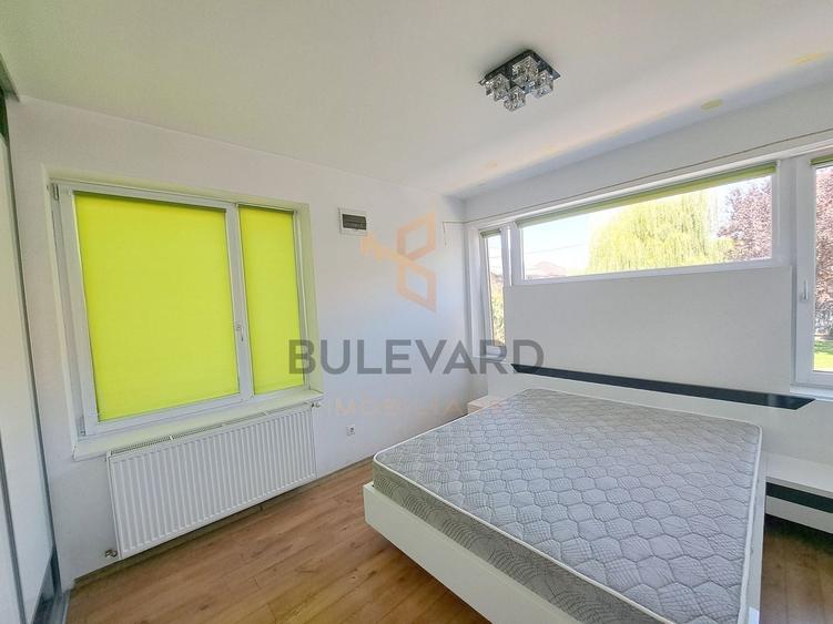 Duplex cu 4 camere cu Canalizare în Europa