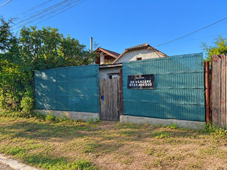 Casă cu 3 camere cu Canalizare în Valu lui Traian