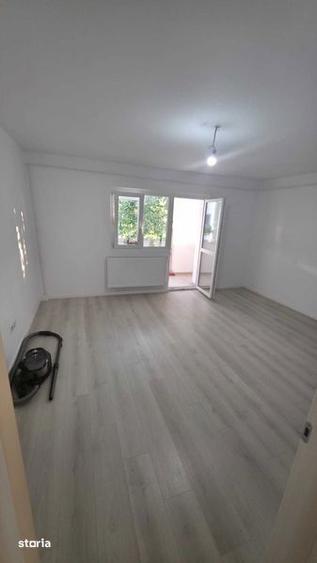 Apartament cu 2 camere, mobilat în Nicolina