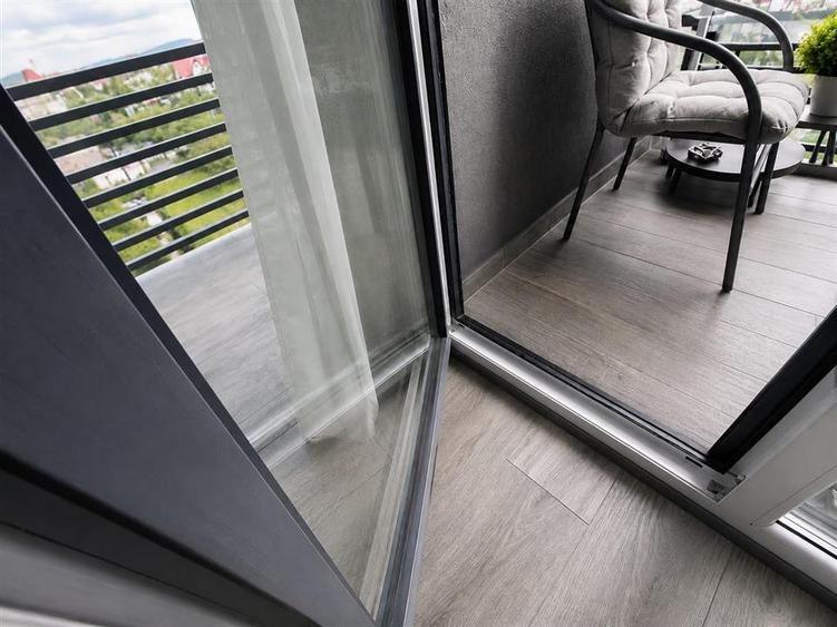 Apartament cu 2 camere decomandat în Tătărași