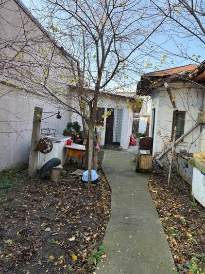 Casă cu 2 camere cu Teren 255 Mp în Central