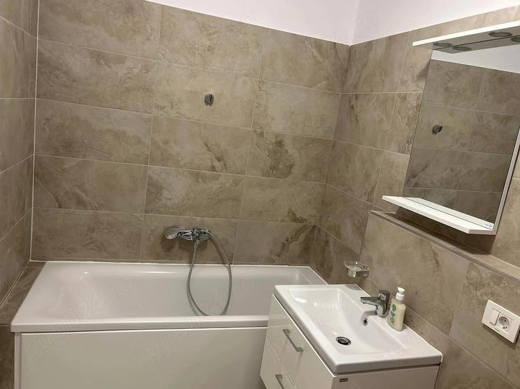 Apartament cu 2 camere semidecomandat în Dumbrăvița