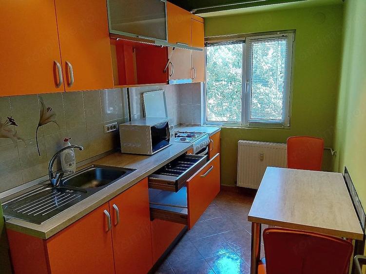 Apartament cu 2 camere decomandat în Dâmbovița