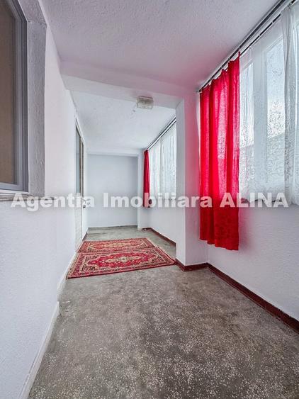 Apartament cu 2 camere semidecomandat în Dacia