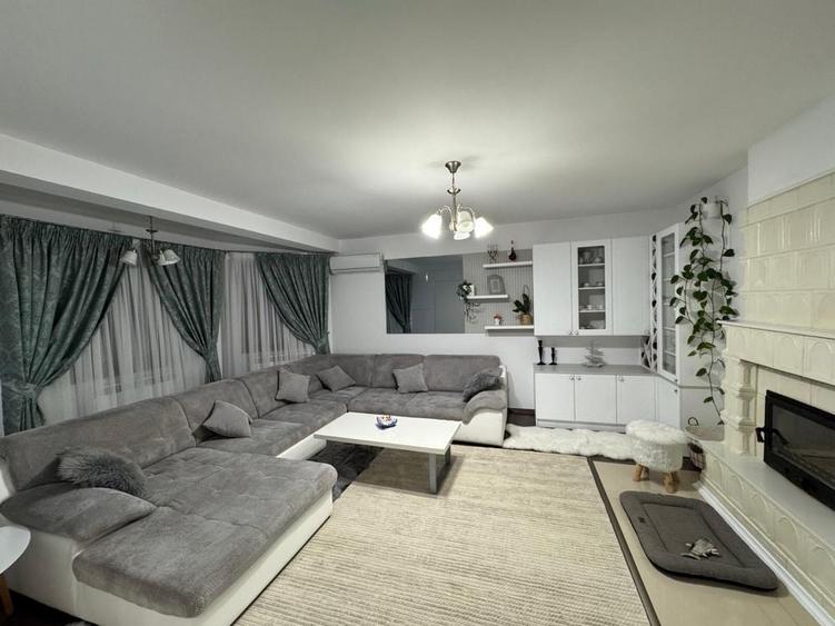 Apartament cu 4 camere în Ipotești