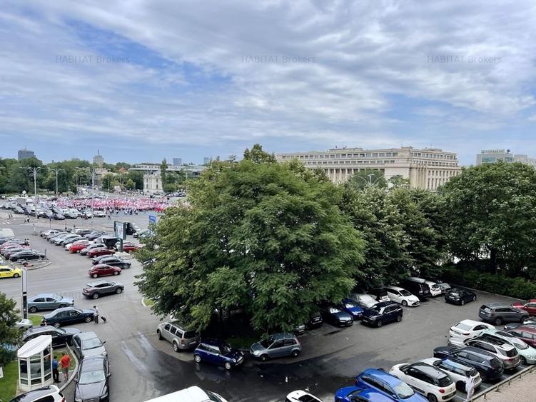 Birou, de 148 mp, în P-ța Victoriei
