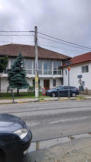 Spațiu comercial, de 200 mp, în Exterior Vest