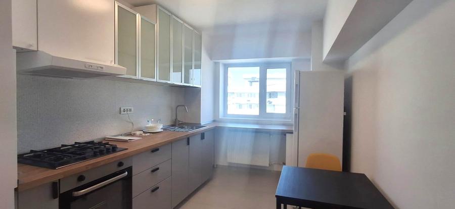 Apartament cu 2 camere decomandat în Titulescu