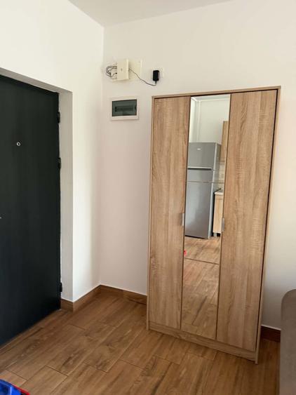 Apartament cu 2 camere decomandat în Exterior Vest