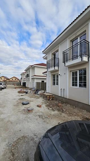 Casă cu 2 camere cu Teren 150 Mp în Sânandrei