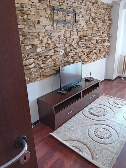 Apartament cu 3 camere decomandat în Alba Iulia