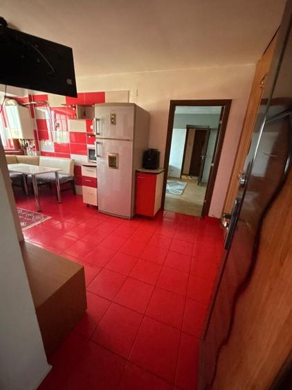 Apartament cu 2 camere semidecomandat în Unirii Sud