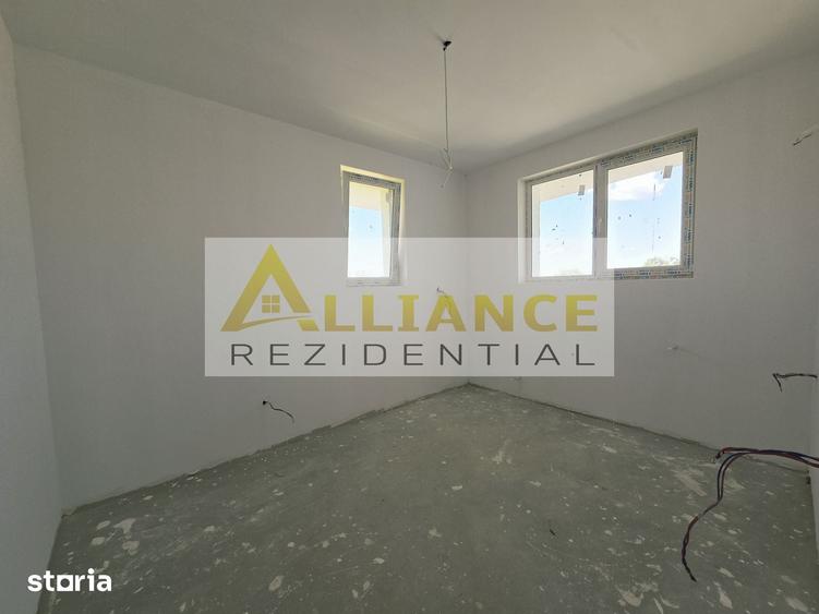Casa individuala-100m de autobuz-4 camere-2 bai- - 1