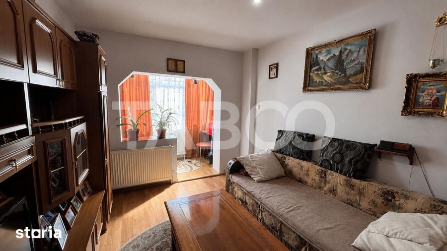 Apartament cu 2 camere decomandat în Mihai Viteazul