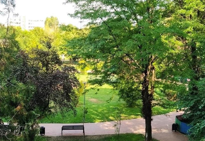 Apartament cu 2 camere decomandat, mobilat în Crângași