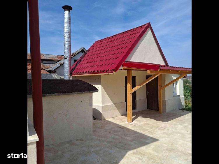 Casă cu 3 camere în Șimnicu de Sus