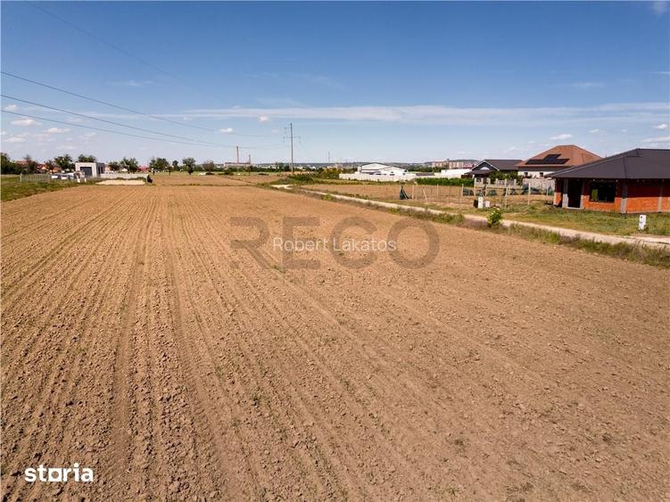 RECO Teren intravilan 860mp Santandrei