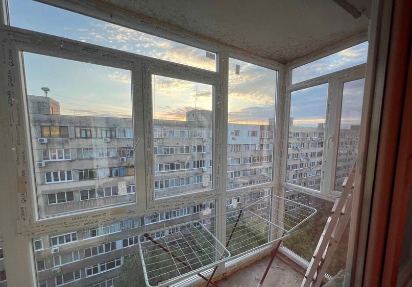 Apartament cu 4 camere decomandat în Drumul Taberei