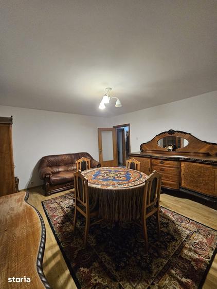 Apartament cu 3 camere decomandat în Griviței