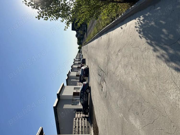 Casă cu 3 camere cu Teren 450 Mp în 1 Decembrie