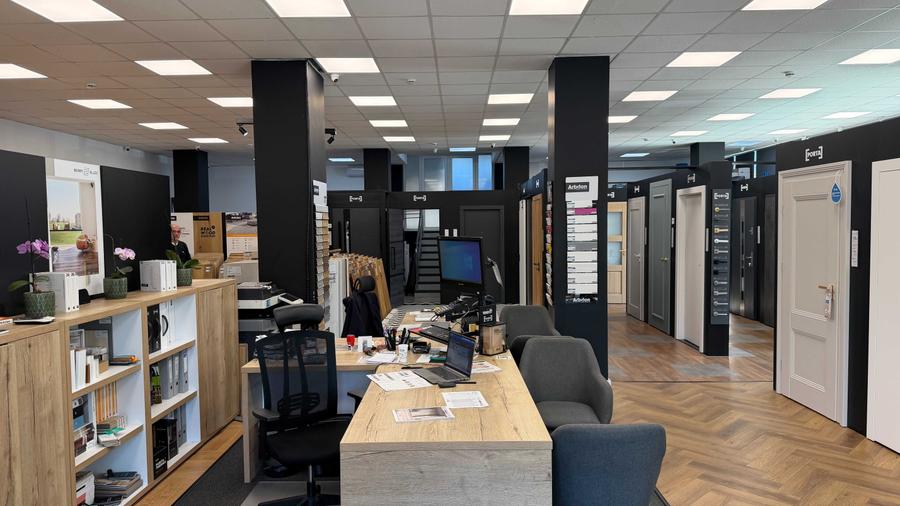 Spațiu comercial, de 789 mp, în Chișoda