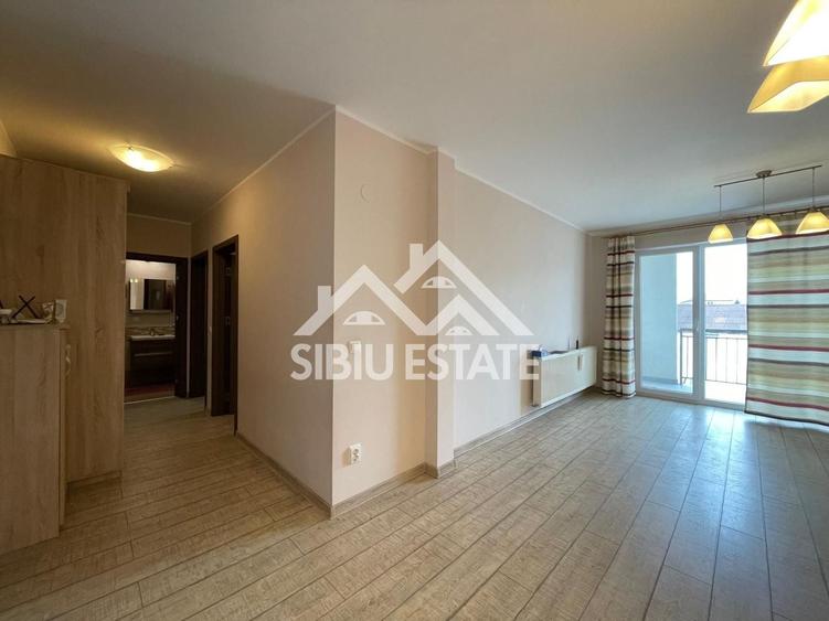 Apartament cu 3 camere decomandat, mobilat în Lazaret
