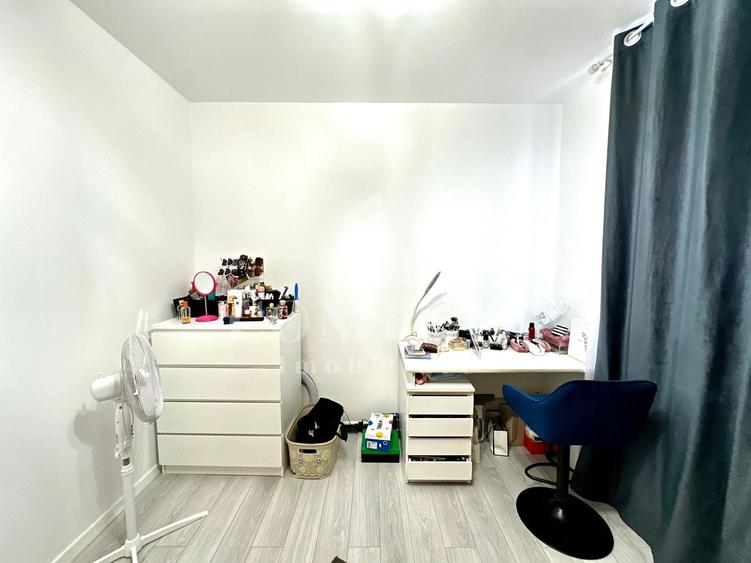 Apartament cu 3 camere semidecomandat, mobilat în Florești