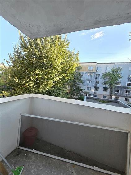 Apartament cu 2 camere semidecomandat în Tătărași
