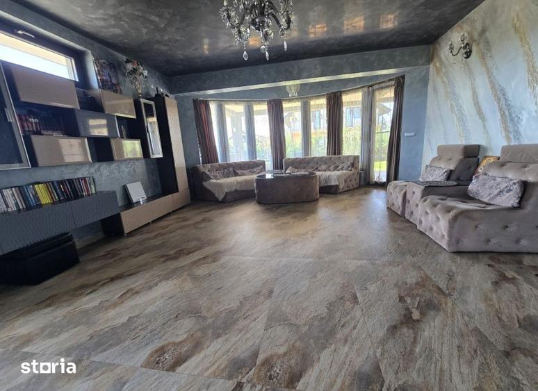 Casă cu 5 camere cu Teren 1700 Mp în Bucium