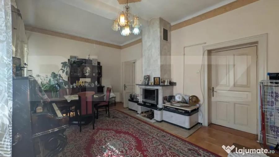 Casă cu 4 camere cu Teren 400 Mp în Central