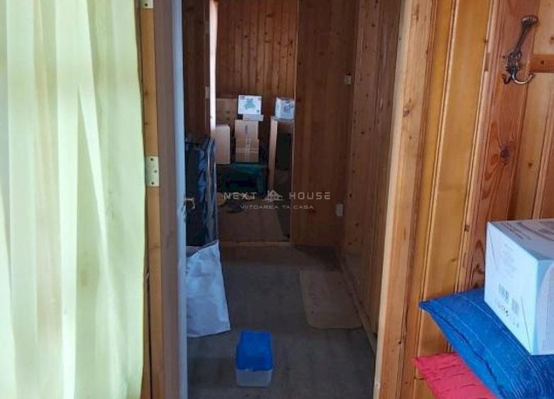 Casă individuală cu 3 camere decomandat cu Canalizare în Izvorani