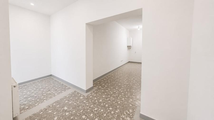 Spațiu comercial, de 80 mp, în Blumăna