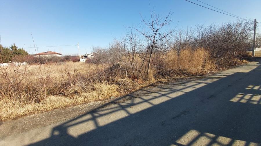 Teren Construcții extravilan de 1500 mp, în Nord-Vest
