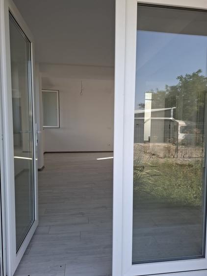 Casă cu 5 camere cu Teren 260 Mp în Militari